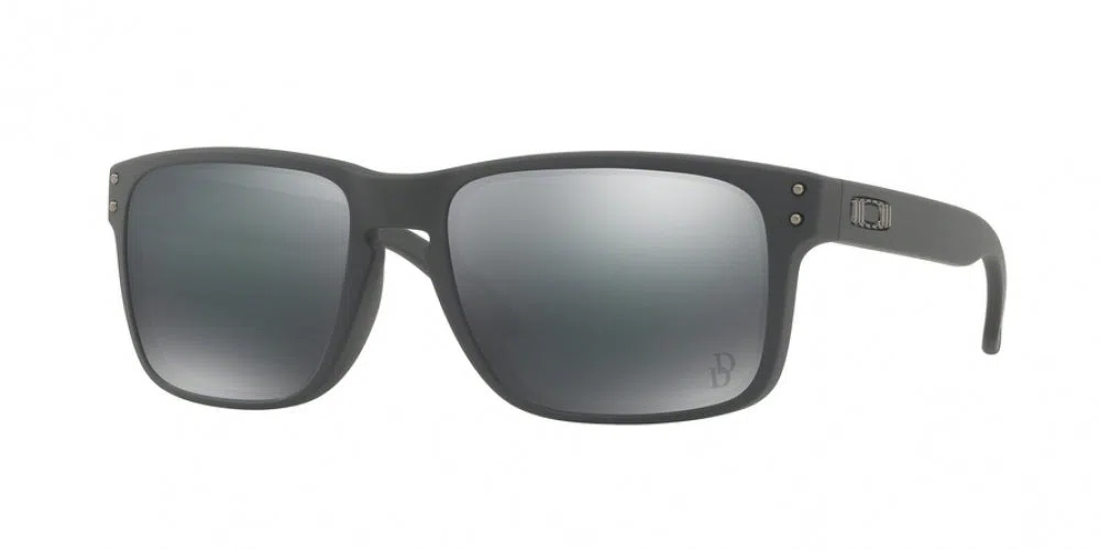 Oakley Holbrook 9102 Sunglasses - view 57